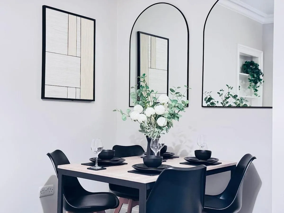 Elegant City Centre Apartment Edinburgh 0*,  United Kingdom